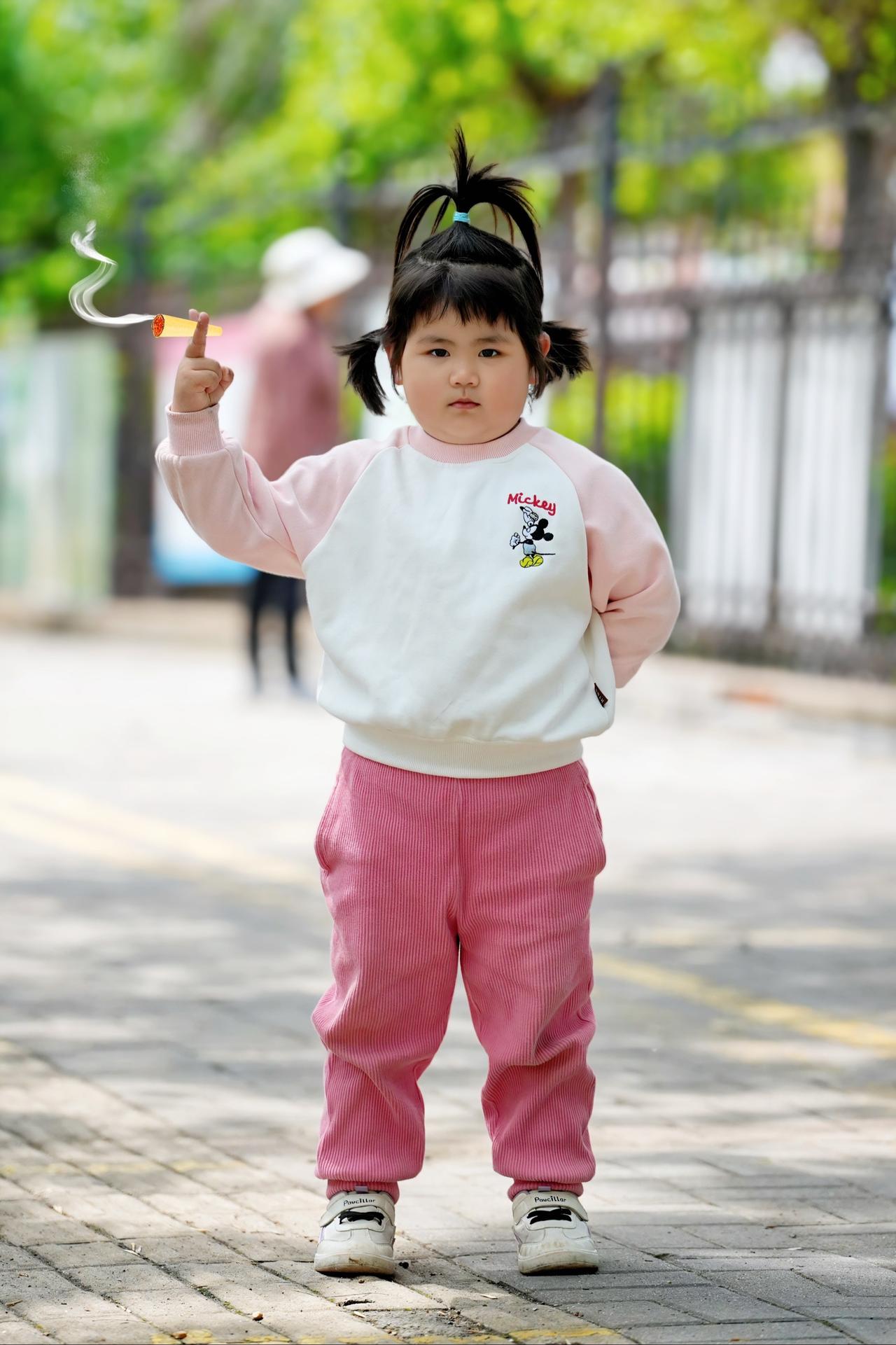 小萌娃小姑娘