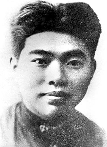1941年，恩施方家坝刑场，有100多个台阶，刽子手对一个青年死刑犯说：“你每上