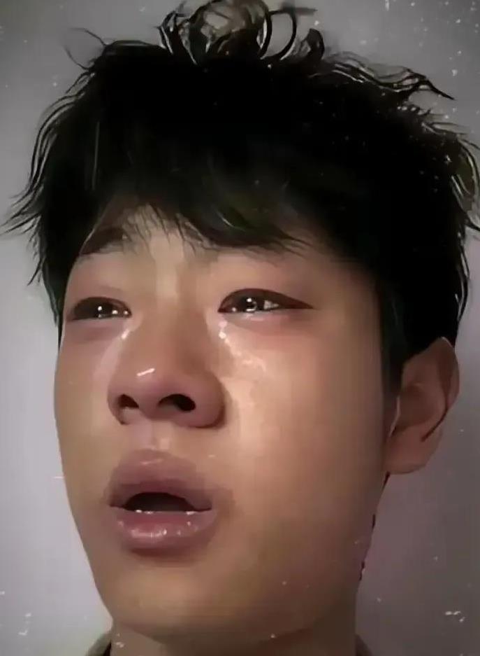 姜润泽应该去问亲生父亲要说法！其实姜润泽应该要求跟生父做亲子鉴定，确定无疑后，