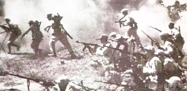 1935年1月的那个冬天，对于刚从湘江血战里爬出来的红军战士来说，“历史转折”太