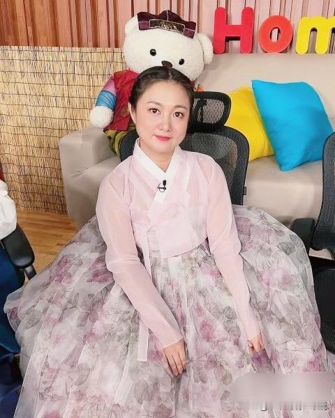 韩国明星朴娜莱宣布暂退娱乐圈，其实朴娜莱很有观众缘，她也是在《我独自生活》中走红