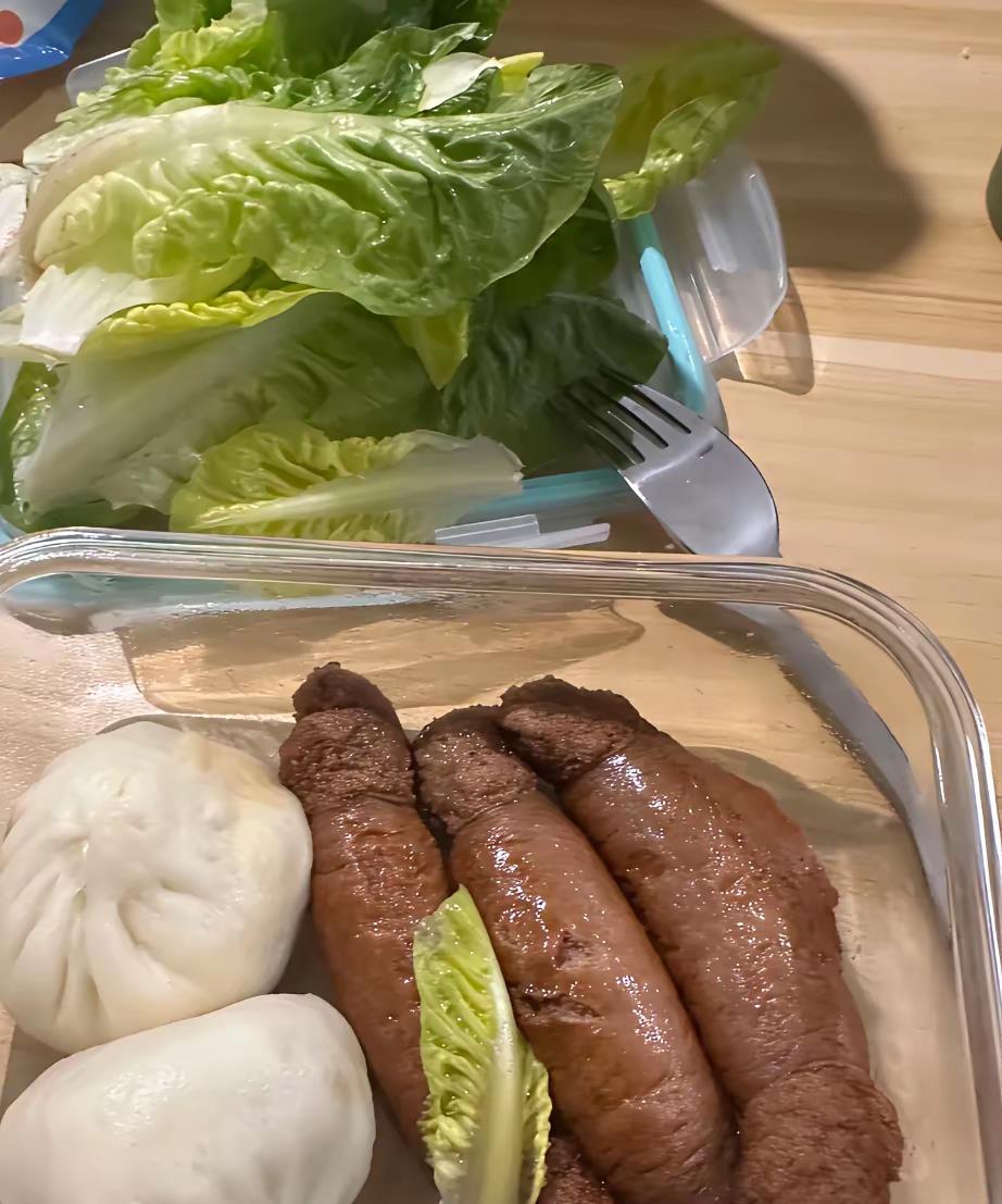 给妈妈买的早餐、她说让我滚出去