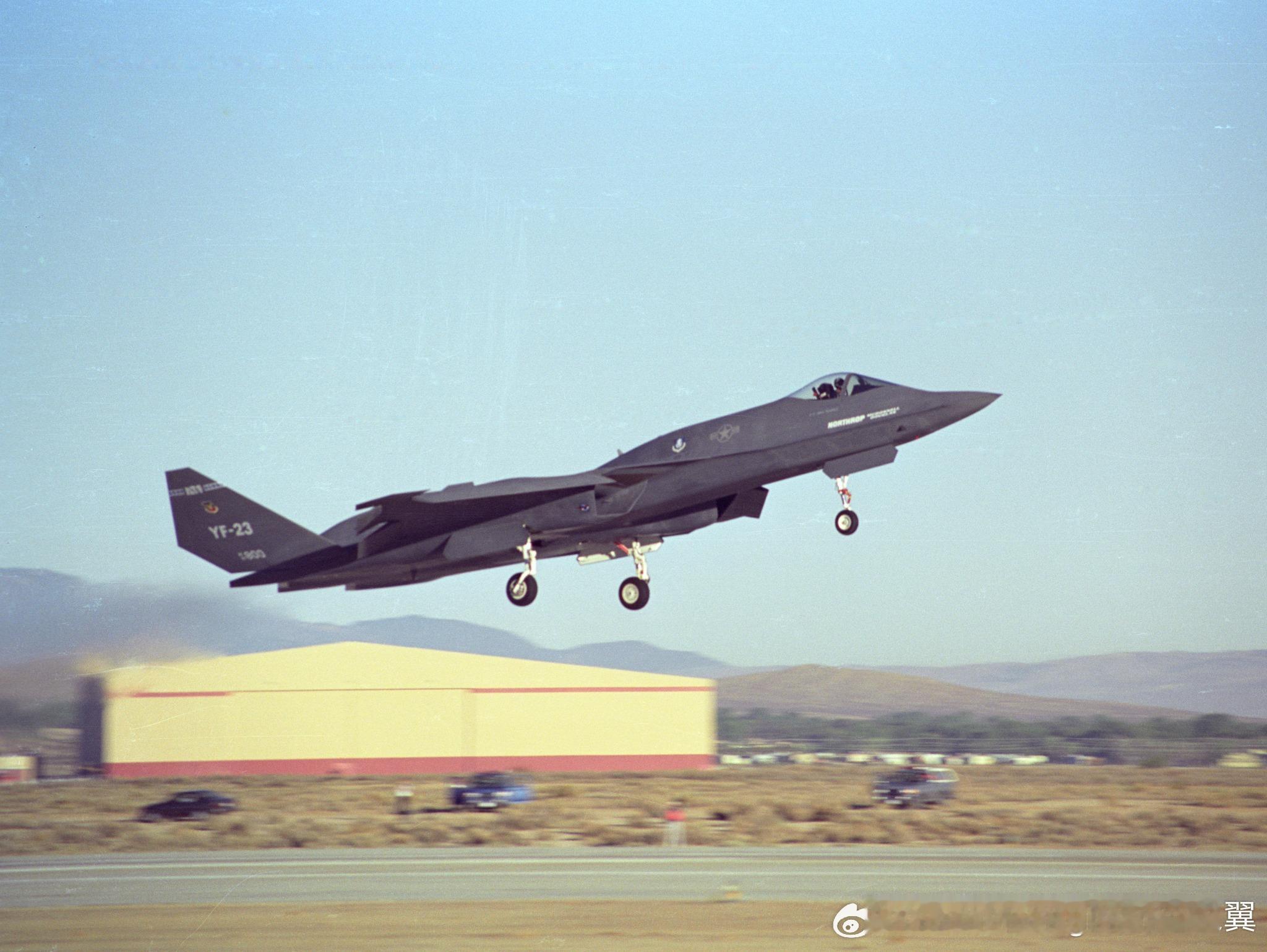 YF-23PAV-2的一些试飞照片，其中有些之前没有看过