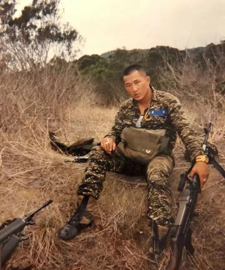 自从馆长洒脱的喊出，我是中国人，旗帜鲜明的反对民进党后，他在台湾的生意，健身馆，