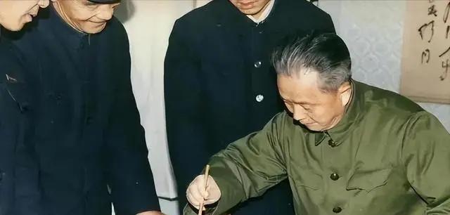 1961年12月，山东省委第一书记舒同被断崖式降职为章丘县委书记。舒同19