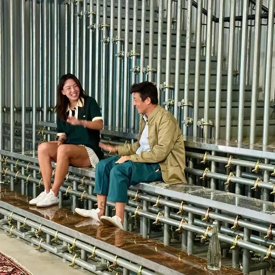 之前一直觉得王欣瑜是我看到的网球女运动员中比较好看的，身材比例也很合宜，看着很