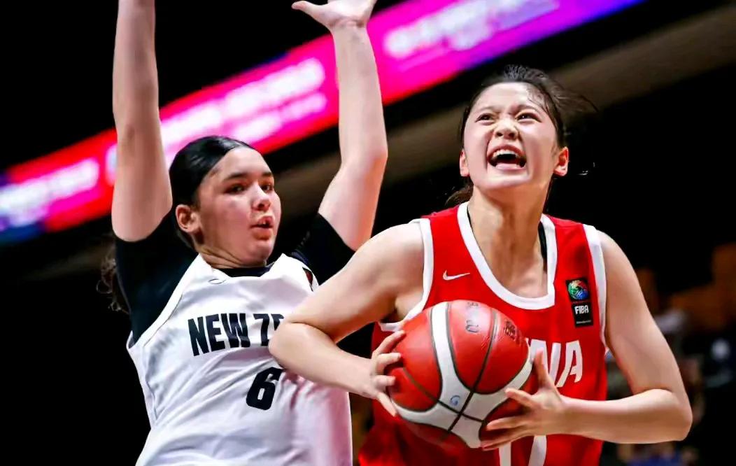 今晚U16女篮（9月26日19点）将和菲律宾争夺半决赛资格。其实没有什么悬念，因