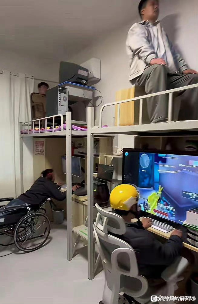 这寝室居然全员高手，个个不简单啊