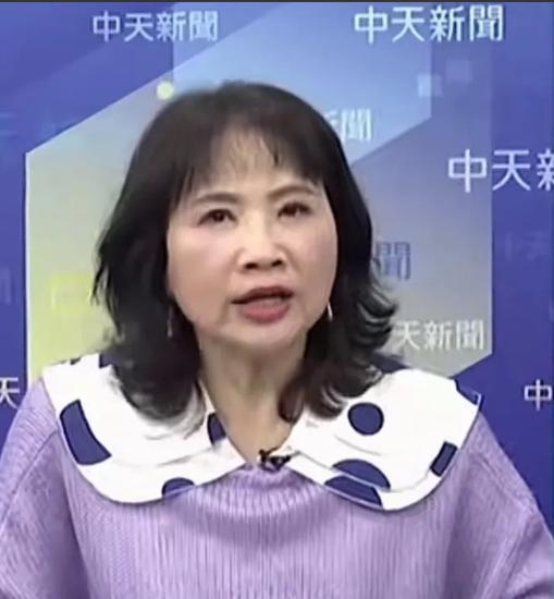 陈凤馨在岛内政论圈抛出一句话：大陆真正的靶标，从来不是台湾这座岛。 台军那点