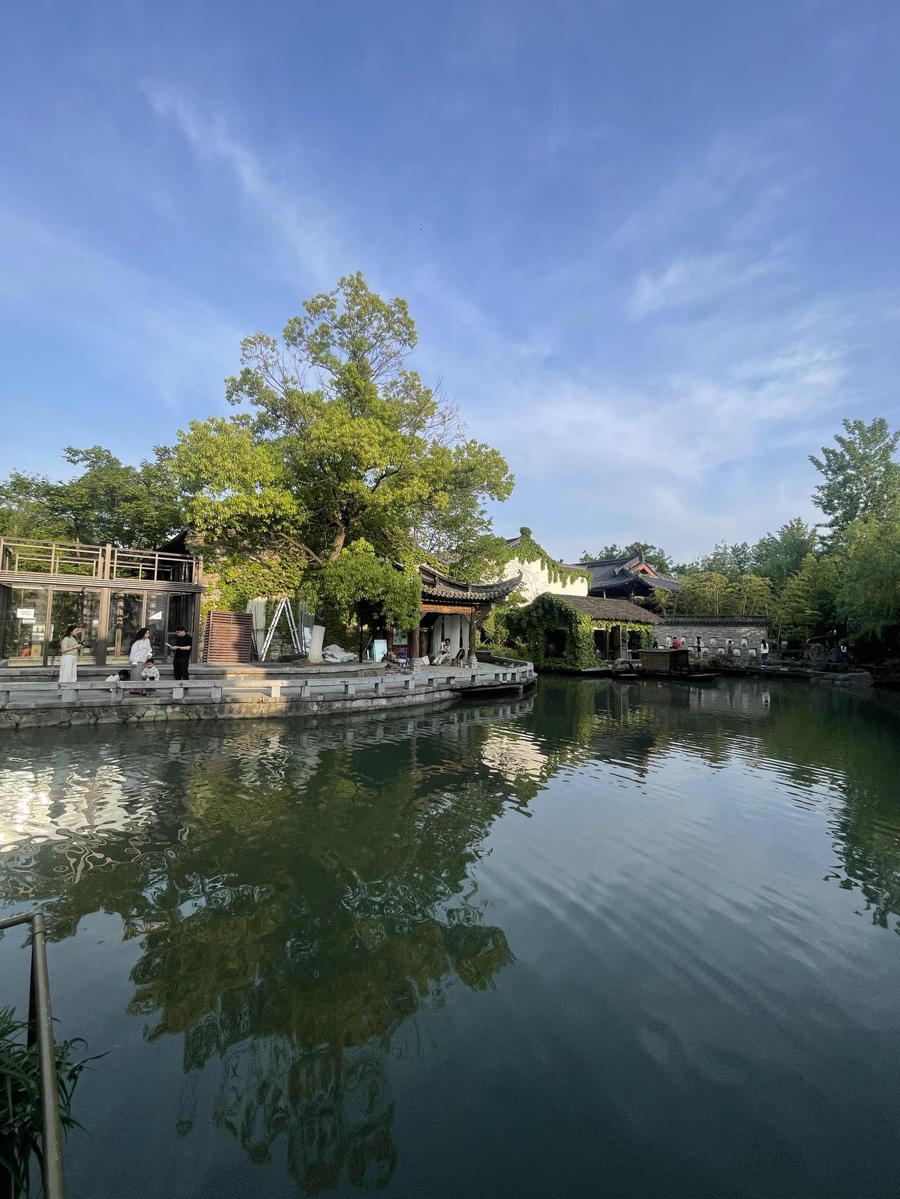 合肥刘园小宏村太美了！这里有投资千万的园林土菜馆！大锅土菜更好吃🍃5月来合