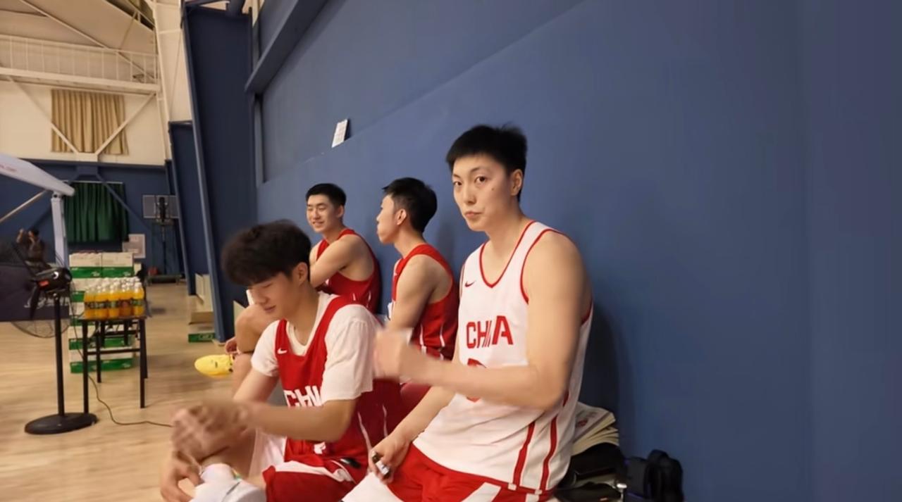 进入8月份，立秋已过，中国男篮经过阵容的微调之后，也将迎来一系列赛事。一、阵容