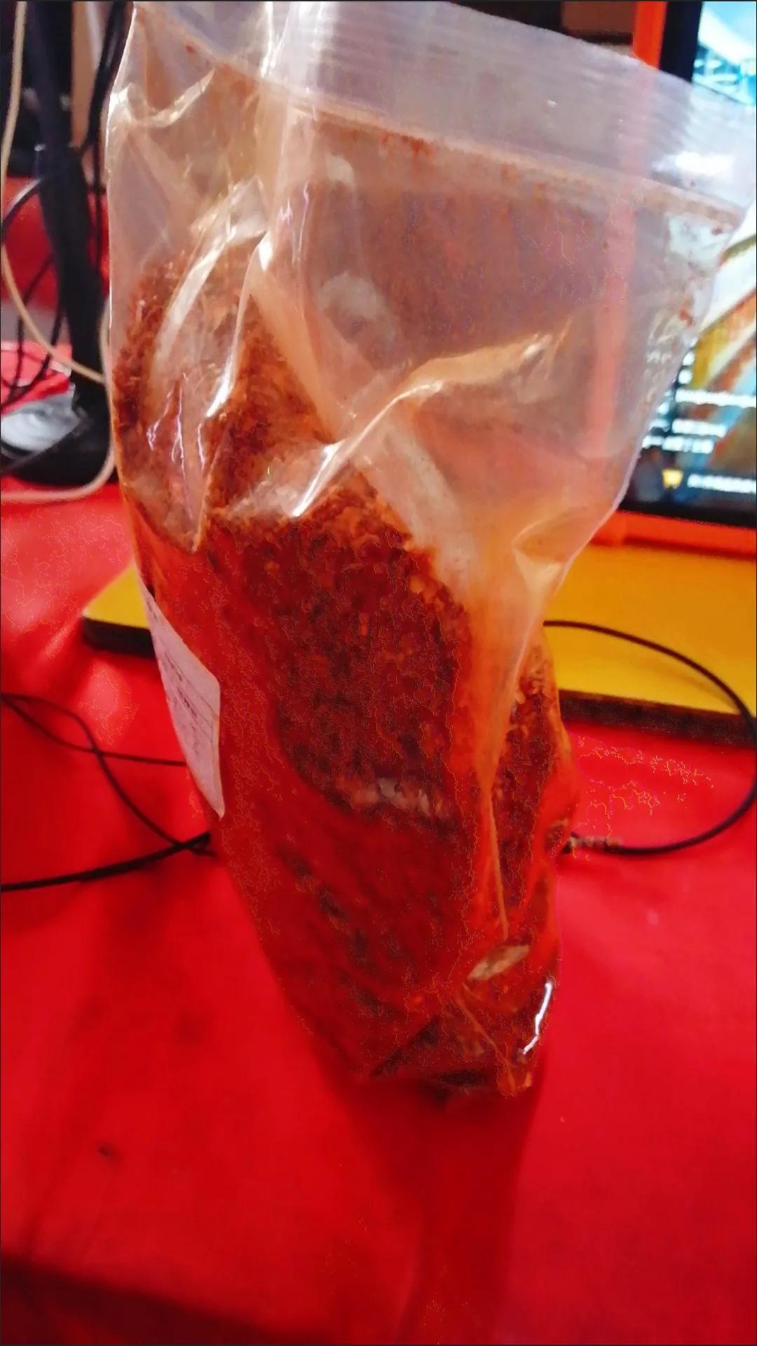 辣椒粉做菜总共有几种做法？辣椒粉做菜的做法可不少。在中式烹饪里，像火锅底料就少不