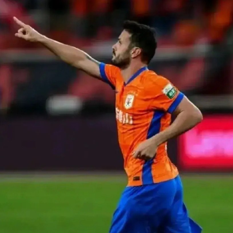 你敢信吗?山东泰山的瓦科本赛季一张红黄牌都没得。中超联赛都只剩最后两轮啦,这