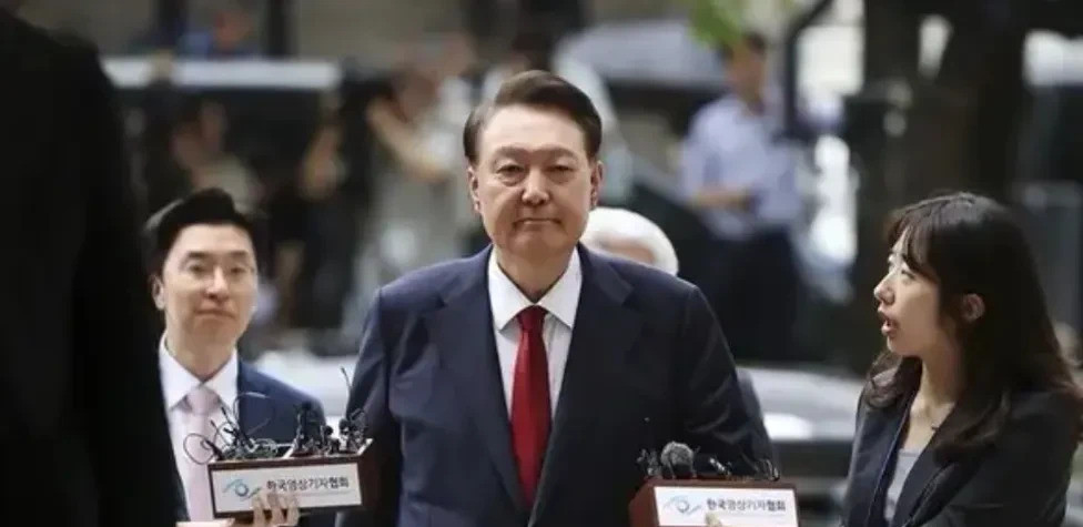 尹锡悦要完蛋？李在明放大招了！韩国前总统尹锡悦又被抓了！