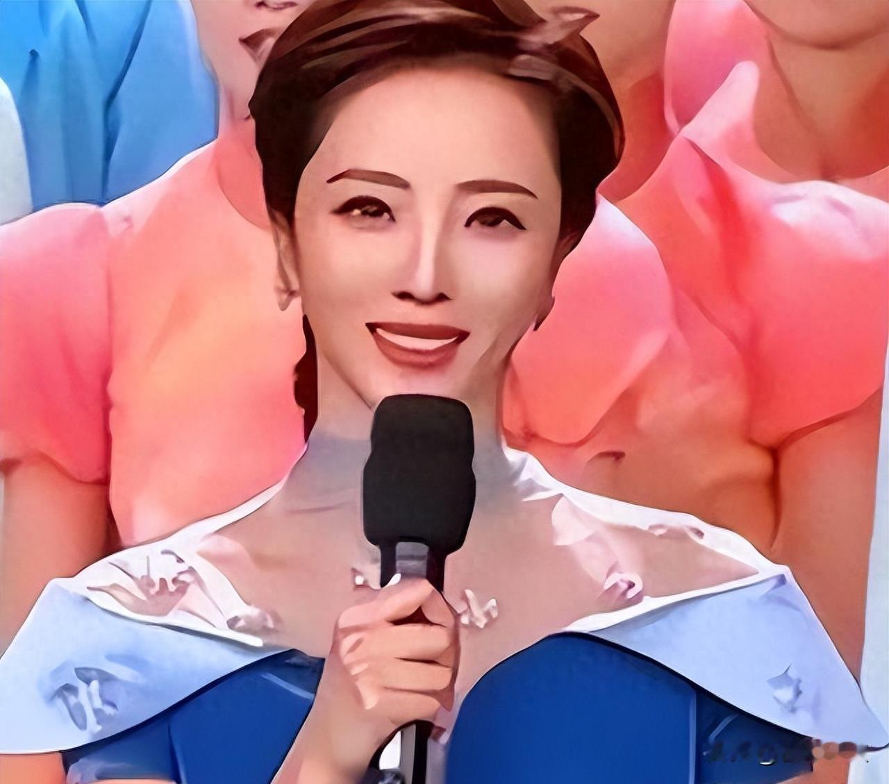 李思思不播春晚了，她跑高铁卖麦片，这到底算进步还是退步？她去年十月就从央视辞职