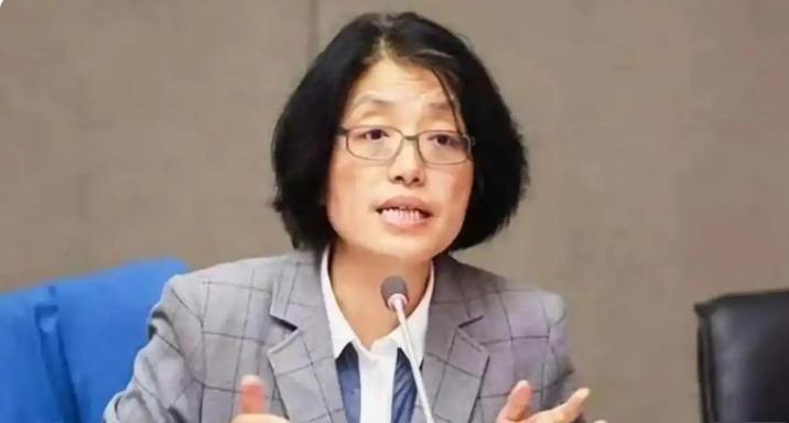 北大教授李玲直言：“我死后不要骨灰、不买墓地，不必通知亲友，直接送去火葬场烧成灰