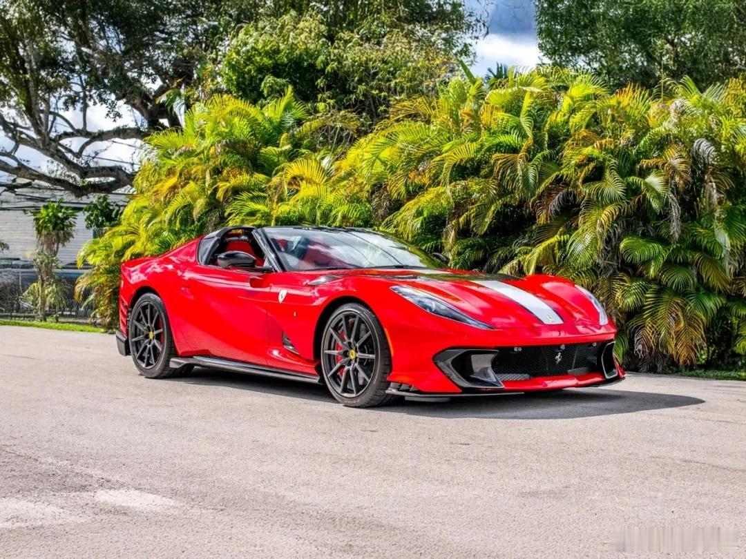 三年身价翻四倍，法拉利812用实力证明——真正顶级的超跑，从不只是玩具，更是硬