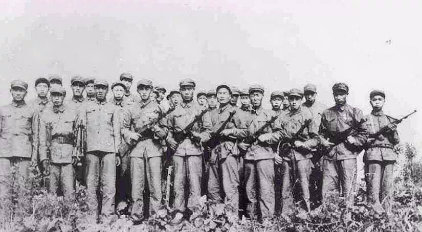 经历11次军改，三野与四野的五大主力军，六个被裁，四个得到保留