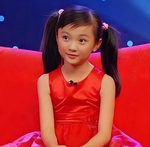 张艺谋最后悔的事，便是选用了林妙可，他曾公开坦言：“我一直很后悔，倘若当年不让林