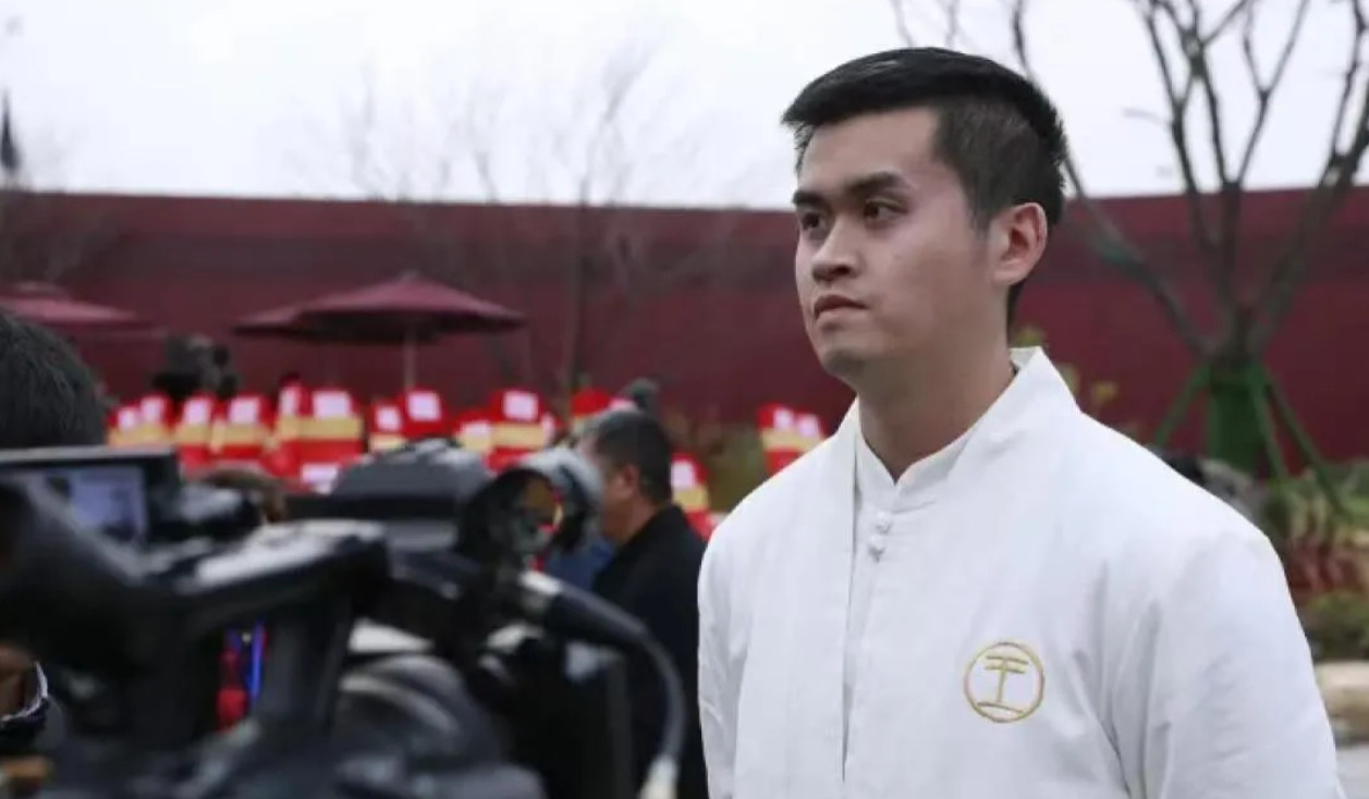 重磅消息来了，王天一拟判两年九个月，并处罚金。今日观察报记者李微敖5月12日报道
