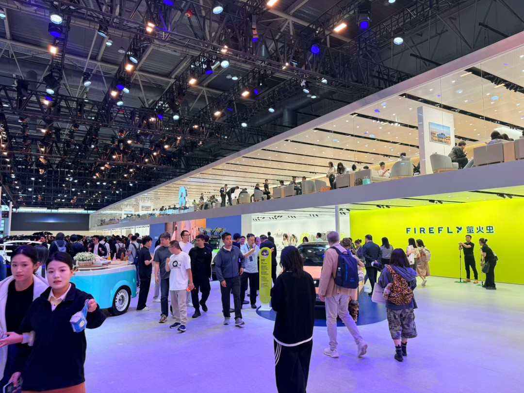 去年一帮人教斌哥做CEO我觉得，现在没人教斌哥做CEO背后，是因为L90