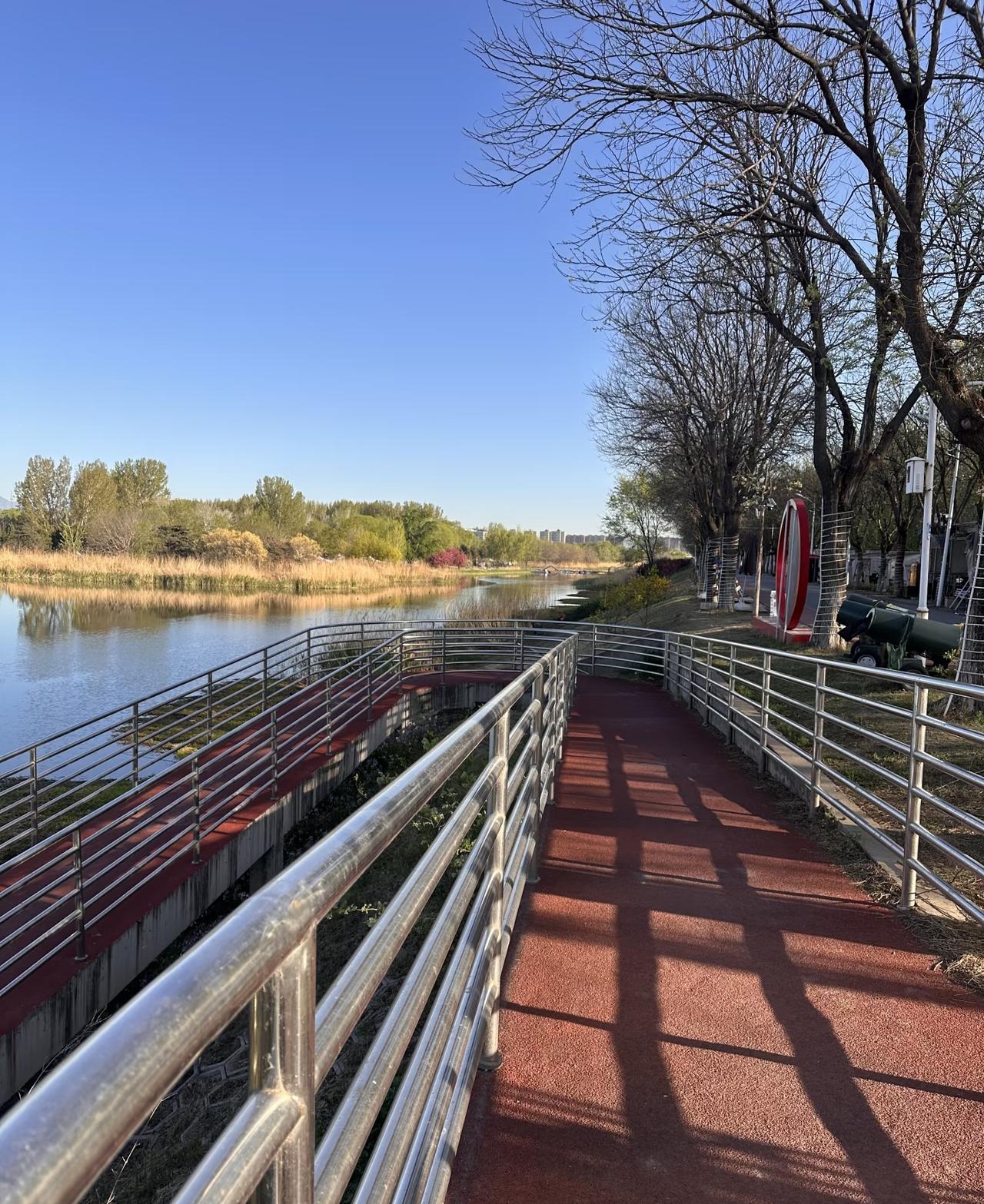 人到中年后，锻炼身体是想要过好下半生的最好选择。很多中年朋友到了中年后，觉得压