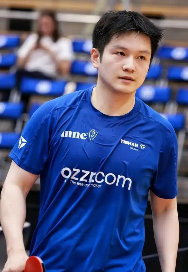 估计樊振东很难回归国乒了，不是因为东哥不想念国乒，也不是因为东哥迷恋欧洲的荣