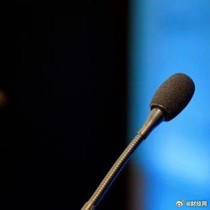 面对4月1日起家电行业的涨价潮，格力电器CMO朱磊明确表态拒绝跟风。他强调，格力