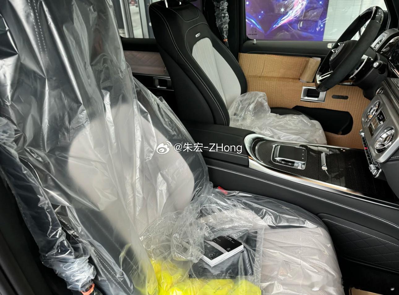 奔驰G63哑光铂金灰/铂金白953+哑光油漆88500+ETC3000+挡泥