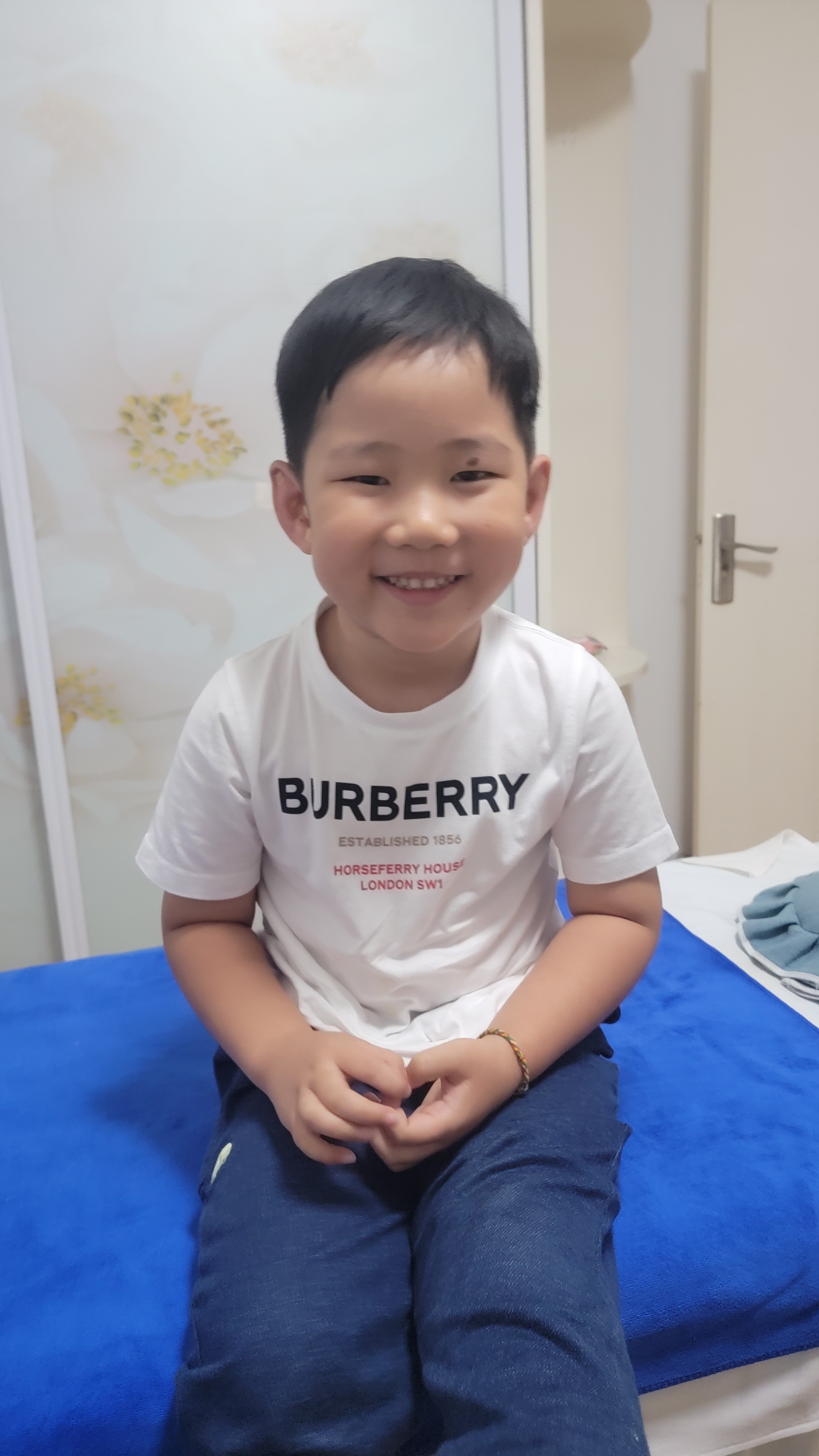 读书随笔之治遗尿第一方闲话不多说，上干货。麻益散组成：麻黄30克，肉桂15克，