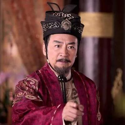 公元650年，徐茂公带孙子山上打猎，趁孙子进入密林深处时，他命人放火。众人惊呼：