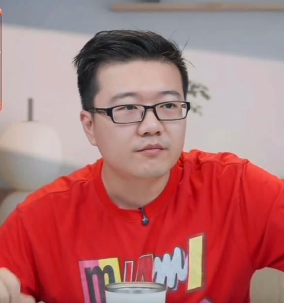 9月23日男团比赛：中国台北队为何突然换人了？莱维说：国乒排兵布阵被中国台北队