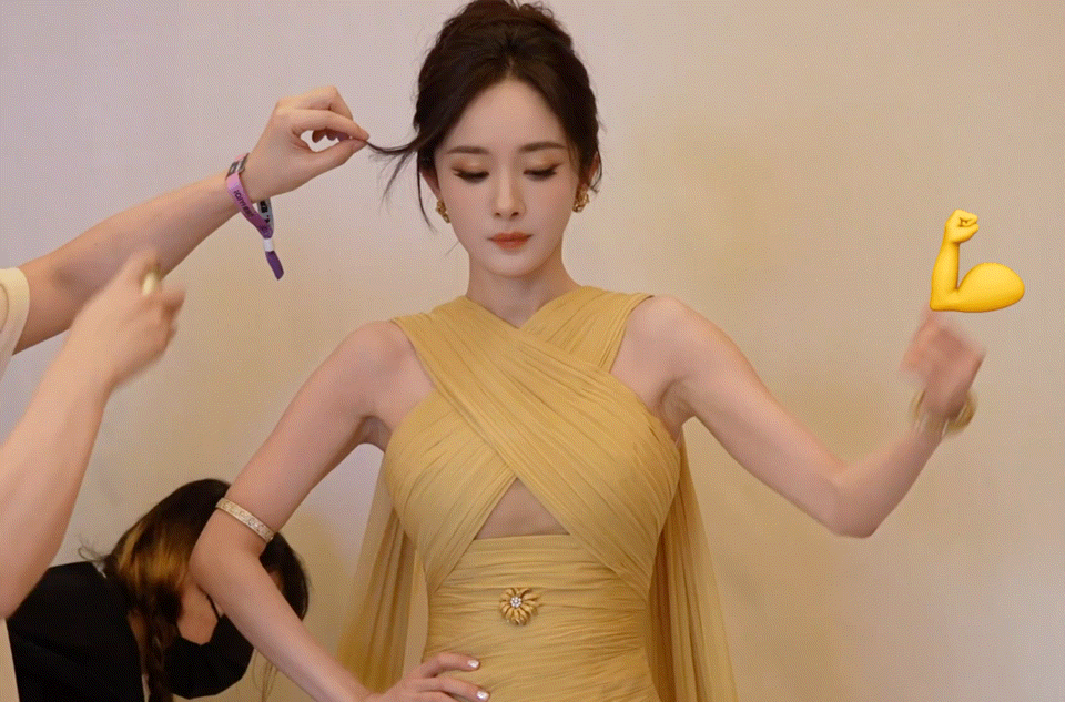 杨幂可爱宝～秀秀肱二头肌💪吃蛋糕的仓鼠宝宝陶醉在唱歌中的灵魂歌手🎤