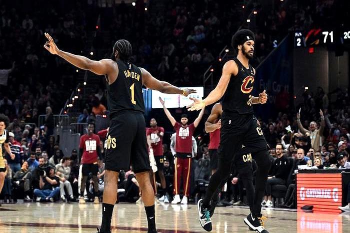 38分3抢断，哈登前脚刚走，快船替补席上就冒出个煞神。从步行者换来的马瑟林