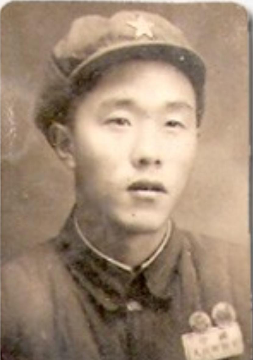 宋文斌，山东省乳山县崖子镇山西村人，农历1920年10月28日出生。1941年1