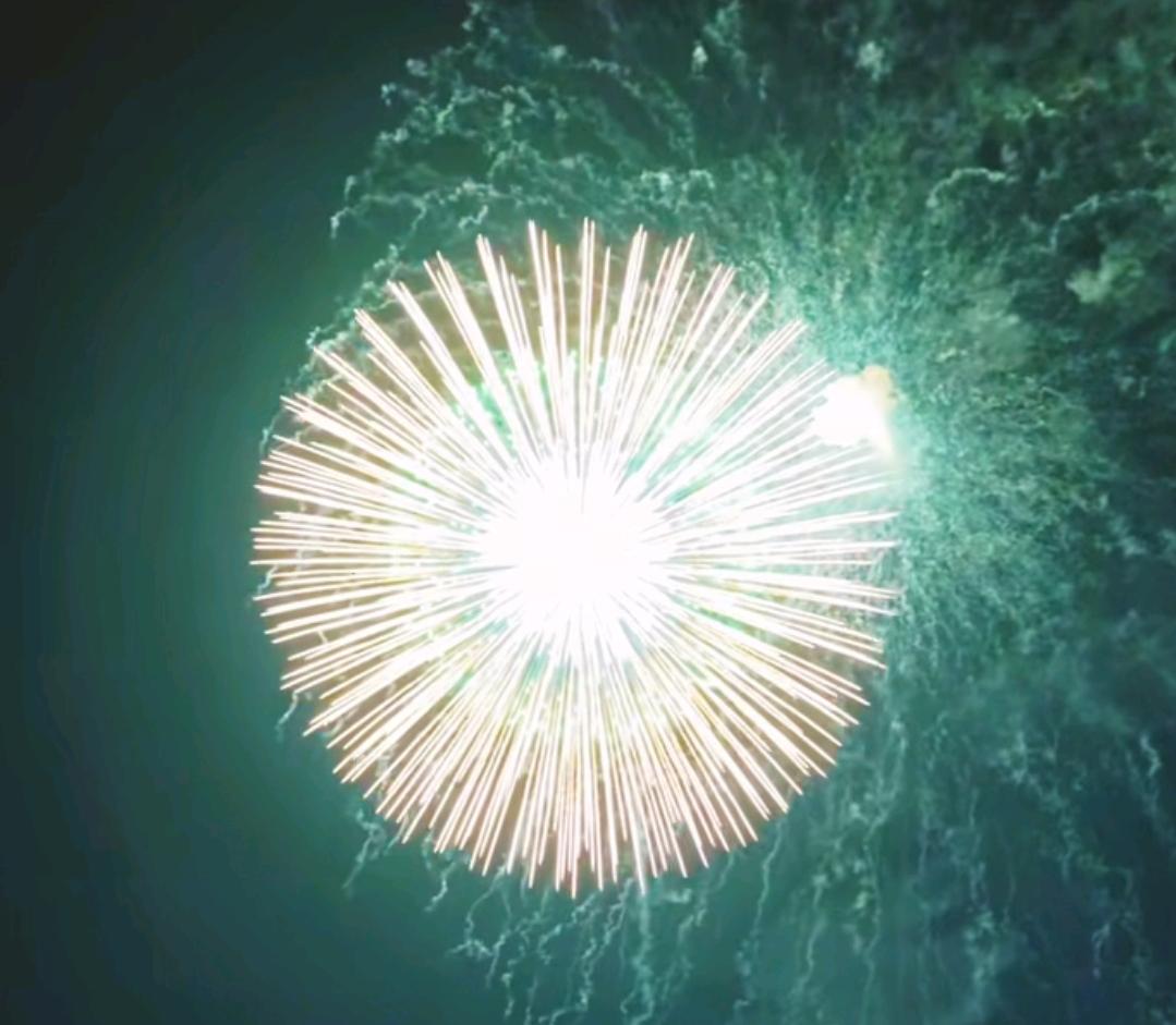 你们那里让放炮吗？我们这群里早就说了不让放炮。然后我们这路口一个超市，估计是老板