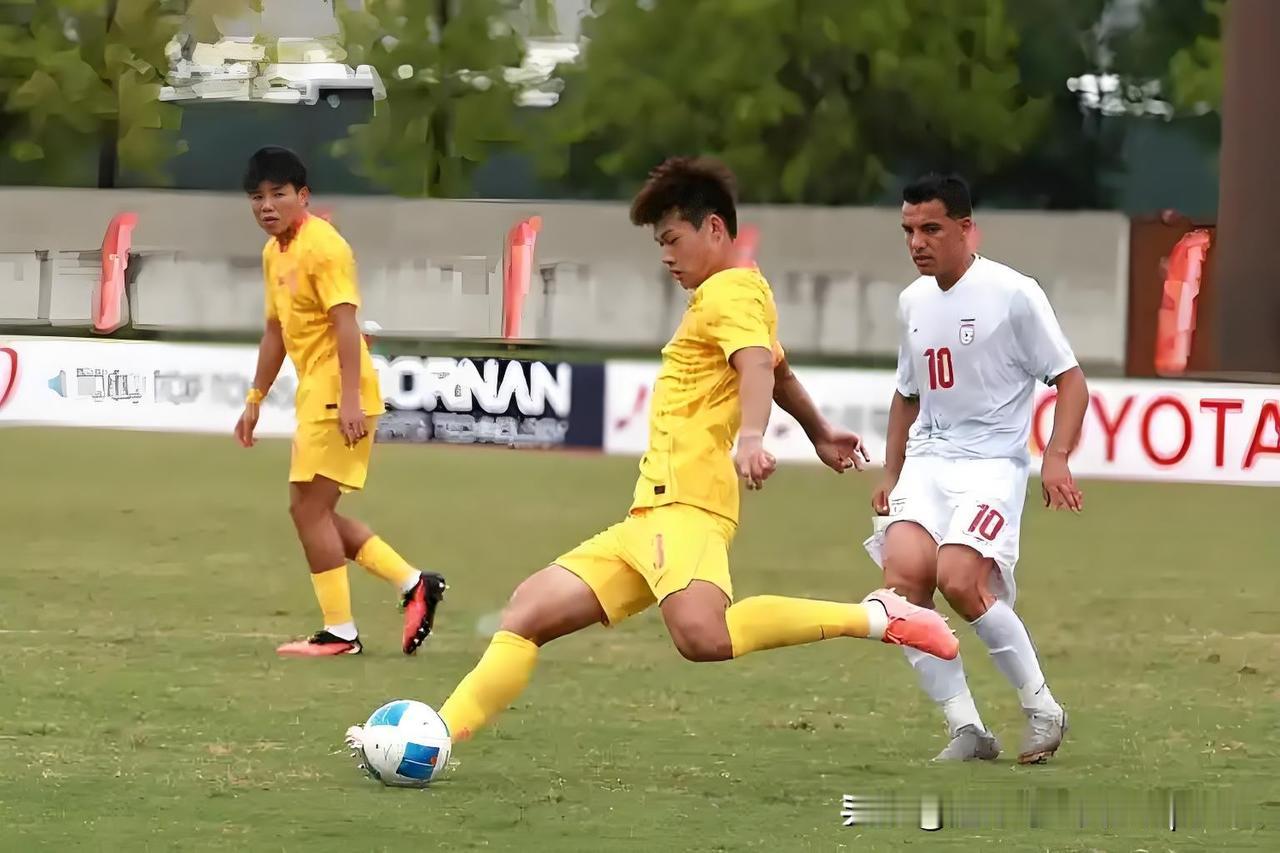 ”北京时间9月20日13时，2026年爱知·名古屋亚运会男足B组次轮焦点战打响，
