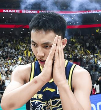广东男篮球员徐杰感染的是带状疱疹病毒并非是疱疹病毒。之前广东男篮球员徐杰在个人社