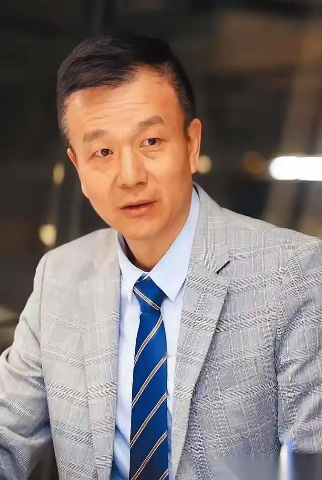 “解放军来了我第一个投降，因为我是中国人嘛。”讲真，第一次听到于北辰这句话，我