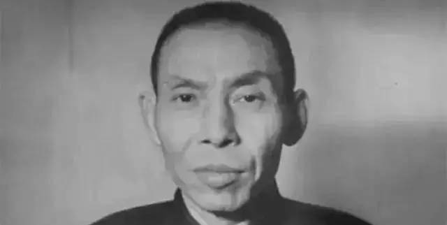 1941年，杜月笙在重庆遭人绑架，绑匪开口要40万，而杜月笙却非常大方的甩给对方