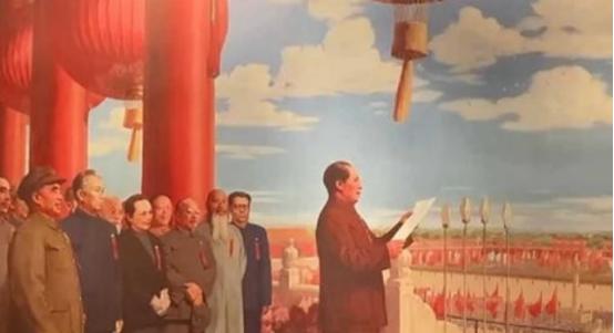1949年，开国大典林伯渠宣布：“请毛主席升旗！“林伯渠并未意识到这句话犯了个错