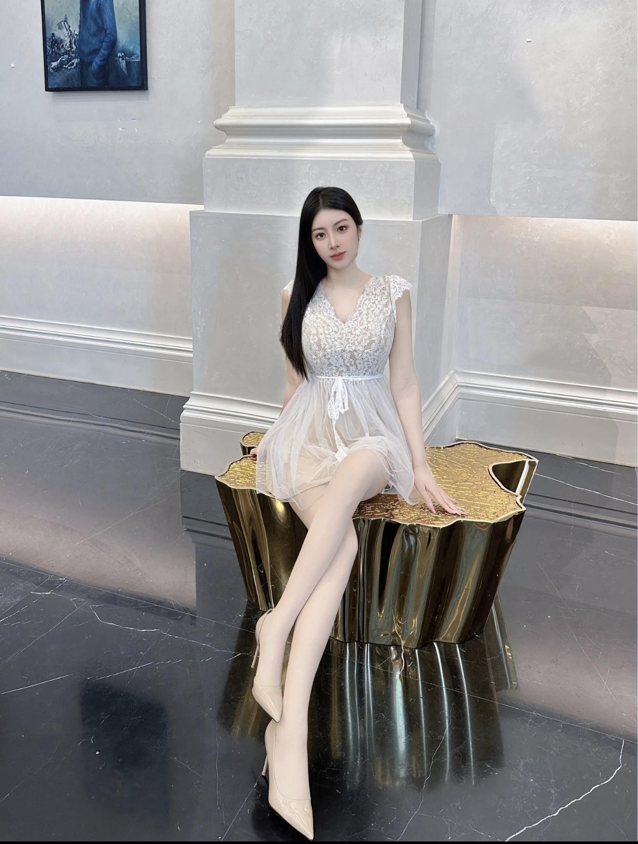 什么样的女人,最有魅力?性格独立且思想深刻的女人超有魅力。面对生活难题，她们独自