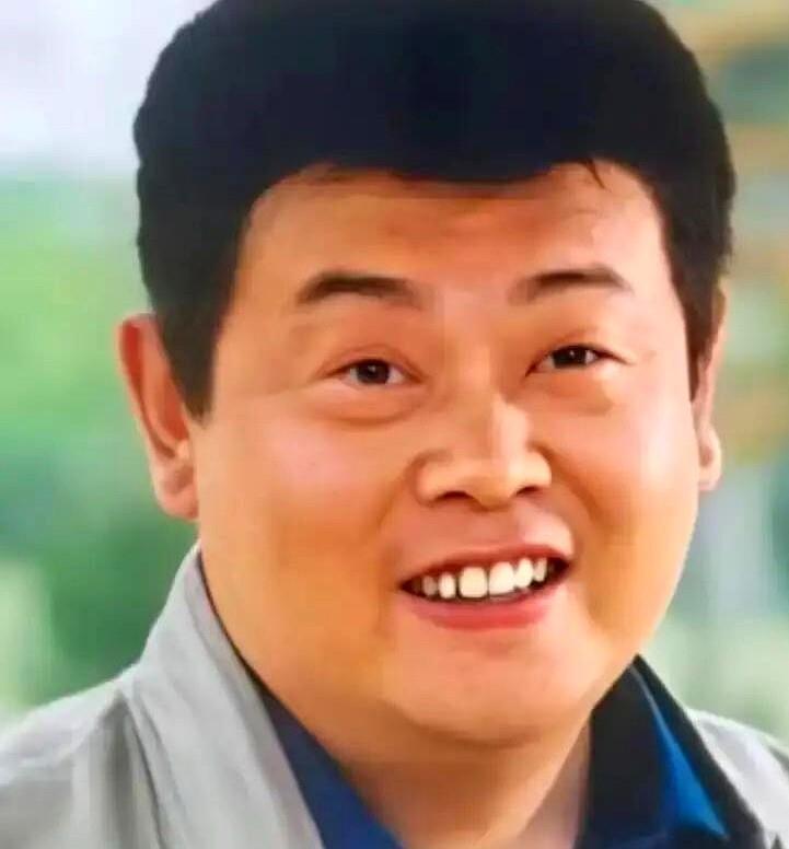2005年，演员傅彪患上癌症，冯小刚给了200万，张国立给了40万，然而，葛优却