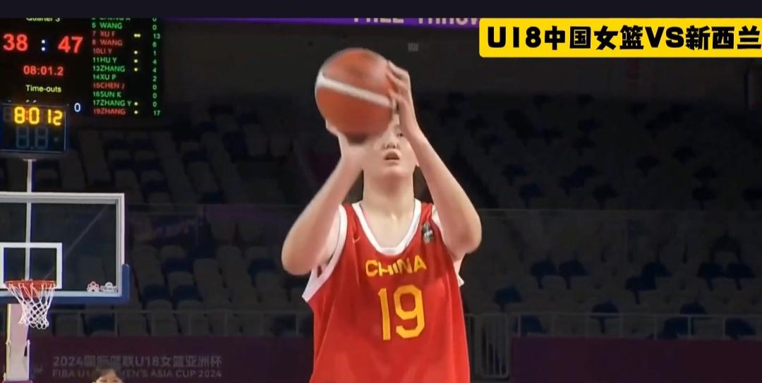 张子宇能否成为中国女篮的新“战术黑洞”？她的2.26米身高如何影响球队战术？张