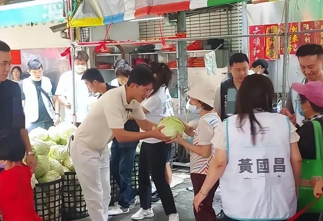 民进党的大罢免有可能变成大形式，也就是说民进党的大罢免到了最后就是一场空。从