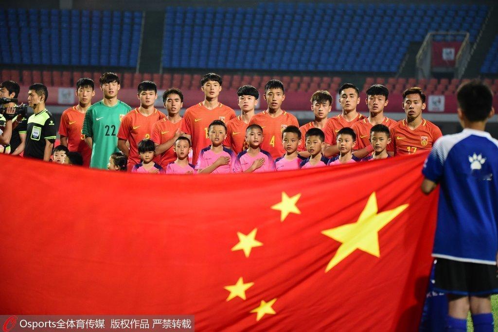 决战乌兹别克之前，国足连迎两个坏消息，问鼎熊猫杯冠军有点悬。其实，这个标题还真的