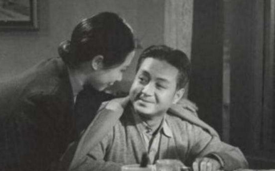 1949年，一位榆林分局的军代表，诱骗了一位国民党官员的姨太太，两人不正当地走到