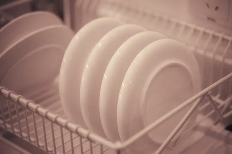 我想夸夸我的儿子。在家烧火做饭吃，看似小事，但也累人。四年前做过腰椎间盘微创手术