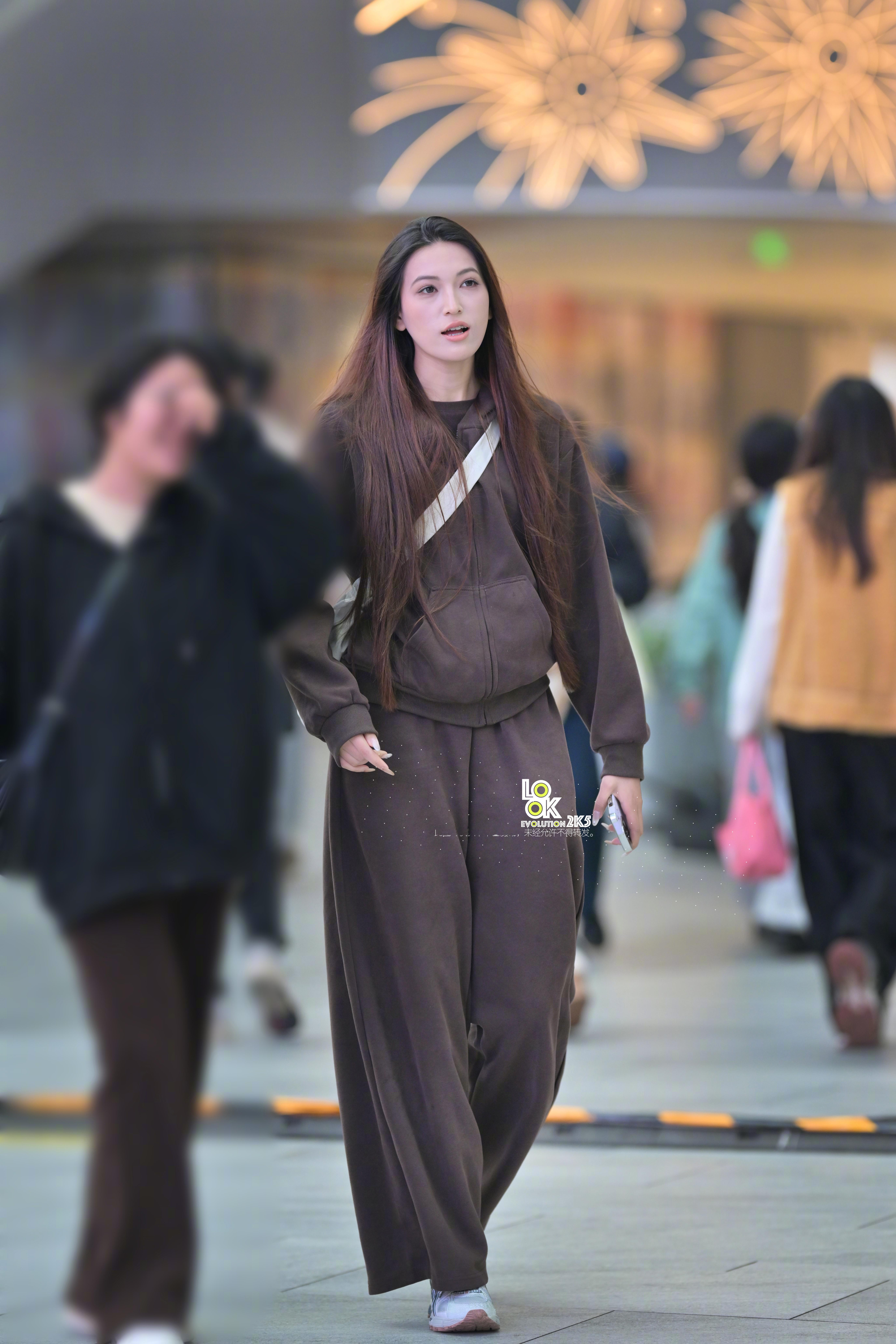 小姐姐是外国人吗？不敢确定