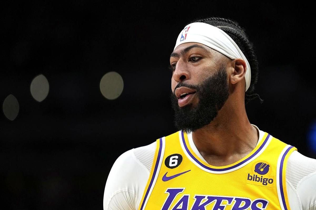 湖人要交易浓眉？并不是他们突然变心，而是管理层的犹豫。浓眉公开施压想要换中锋